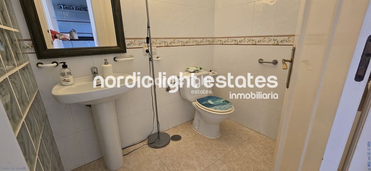 4 soverom Kjedet enebolig til salgs i Velez-Malaga med svømmebasseng garasje - € 525 000 (Ref: 9685134)