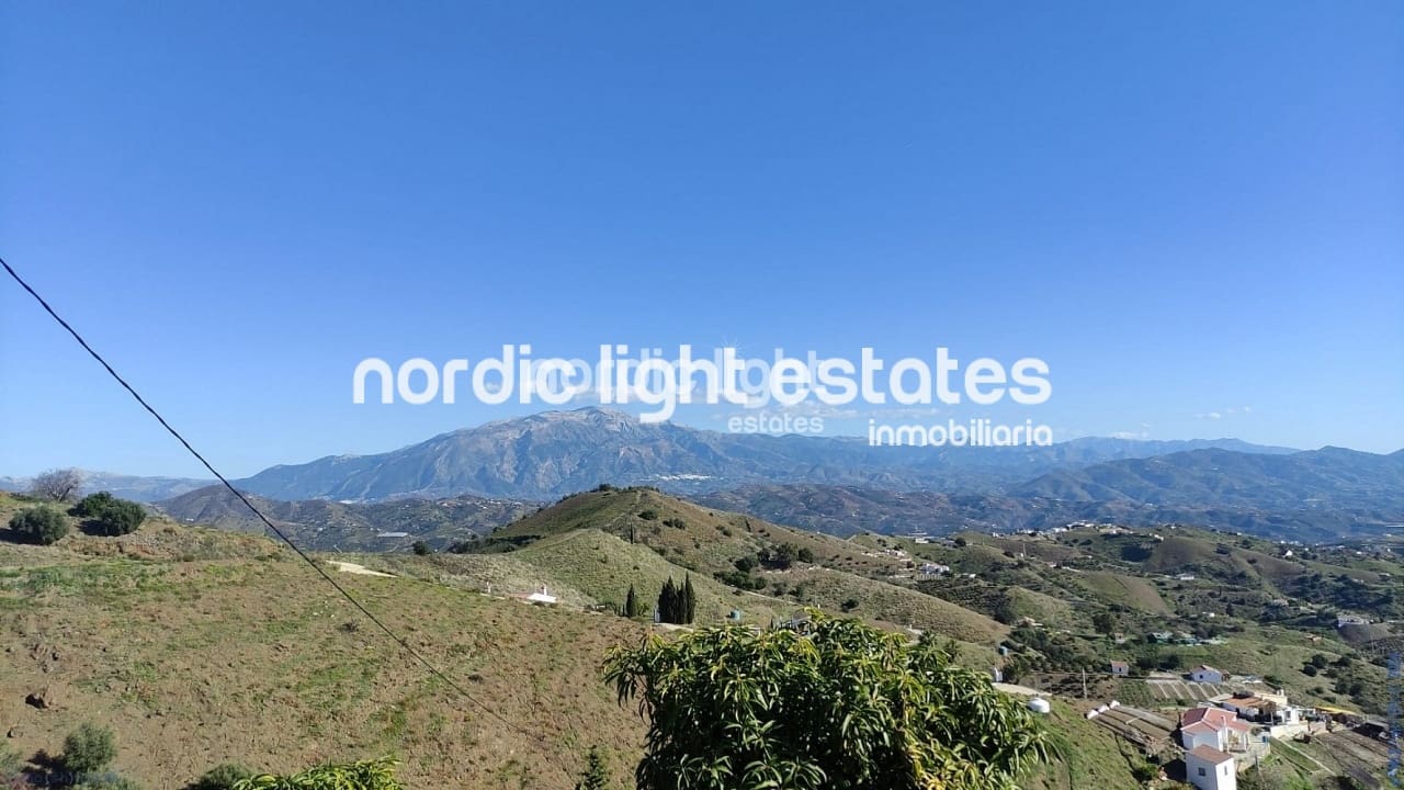 5 bedroom Finca/Country House for sale in El Borge with pool garage - € 340,000 (Ref: 9693996)