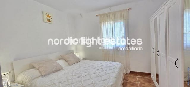 4 slaapkamer Finca/Landhuis te koop in Torrox - € 262.000 (Ref: 9696804)