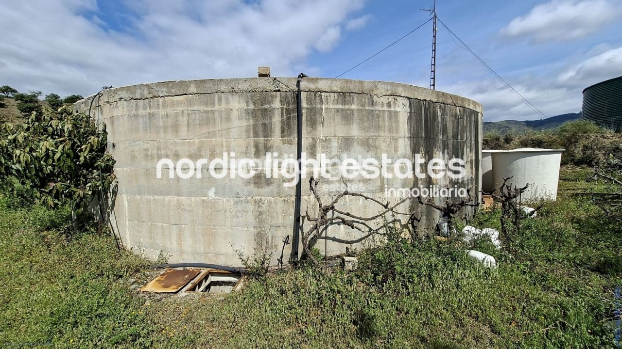 5 bedroom Finca/Country House for sale in Velez-Malaga with garage - € 650,000 (Ref: 9696805)