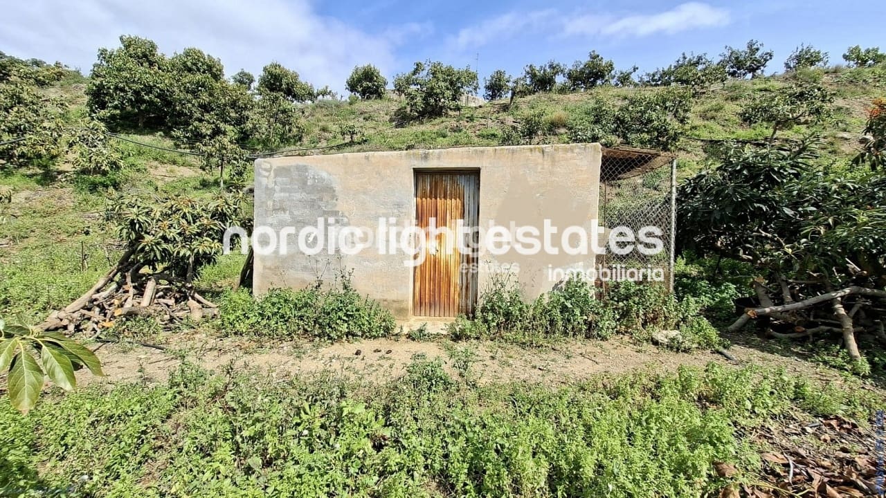 5 bedroom Finca/Country House for sale in Velez-Malaga with garage - € 650,000 (Ref: 9696805)