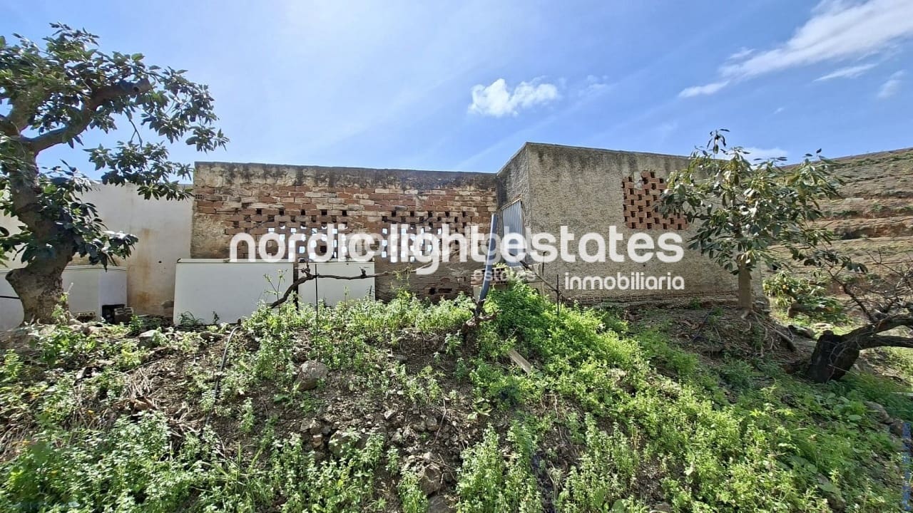 5 bedroom Finca/Country House for sale in Velez-Malaga with garage - € 650,000 (Ref: 9696805)