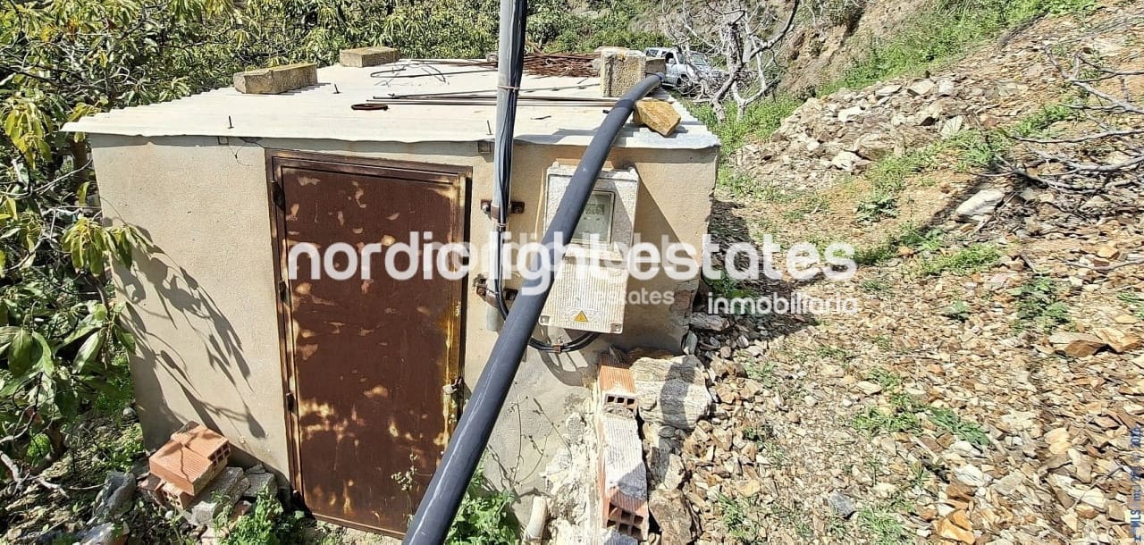 5 bedroom Finca/Country House for sale in Velez-Malaga with garage - € 650,000 (Ref: 9696805)