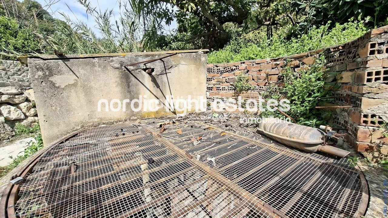 5 bedroom Finca/Country House for sale in Velez-Malaga with garage - € 650,000 (Ref: 9696805)