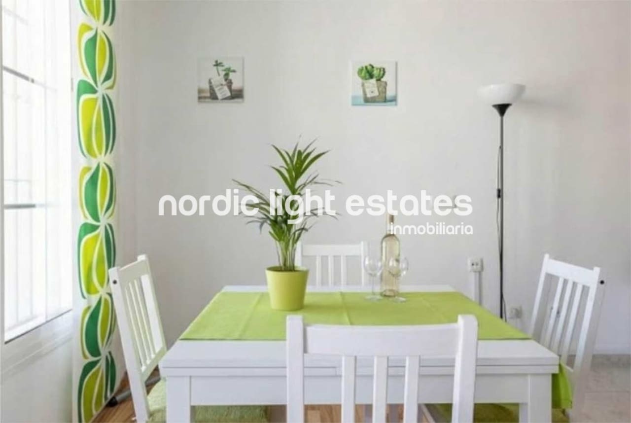 2 bedroom Semi-detached Villa for rent in Nerja with pool - € 1,200 (Ref: 9699913)