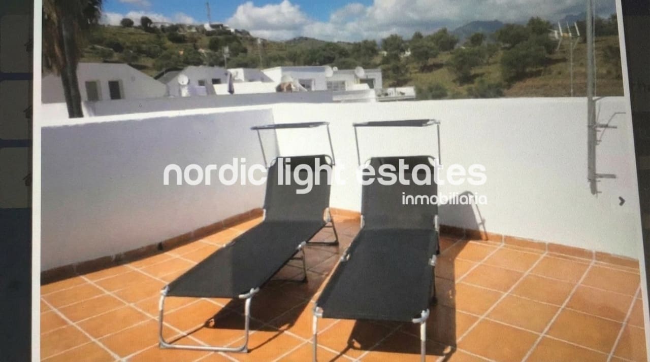 2 bedroom Semi-detached Villa for rent in Nerja with pool - € 1,200 (Ref: 9699913)