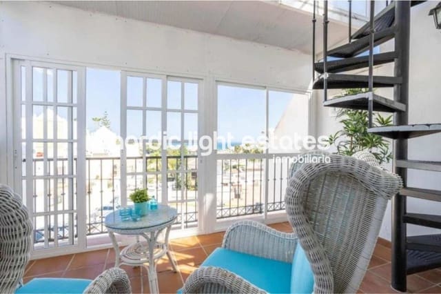 2 soverom Kjedet enebolig til leie i Nerja med svømmebasseng - € 1 200 (Ref: 9699913)