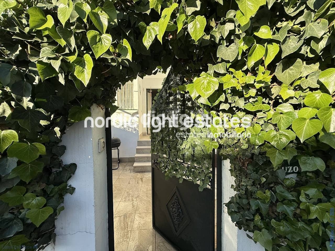 4 chambre Villa/Maison Semi-Mitoyenne à vendre à Torre del Mar avec garage - 415 000 € (Ref: 9714023)