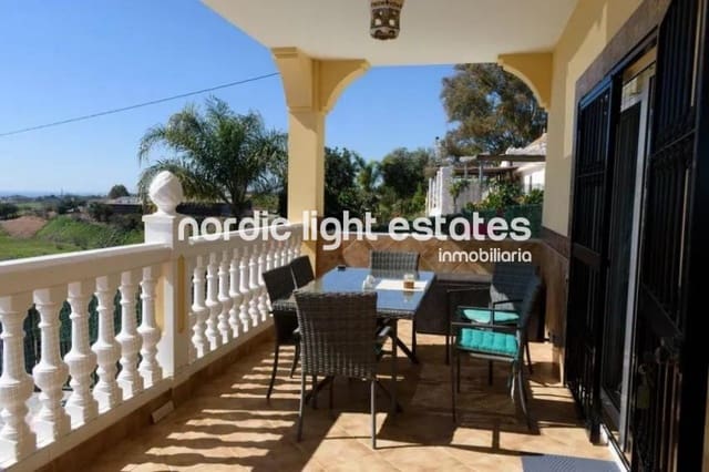 5 soverom Villa til salgs i Almayate, Vélez-Málaga med svømmebasseng garasje - € 799 000 (Ref: 9720357)