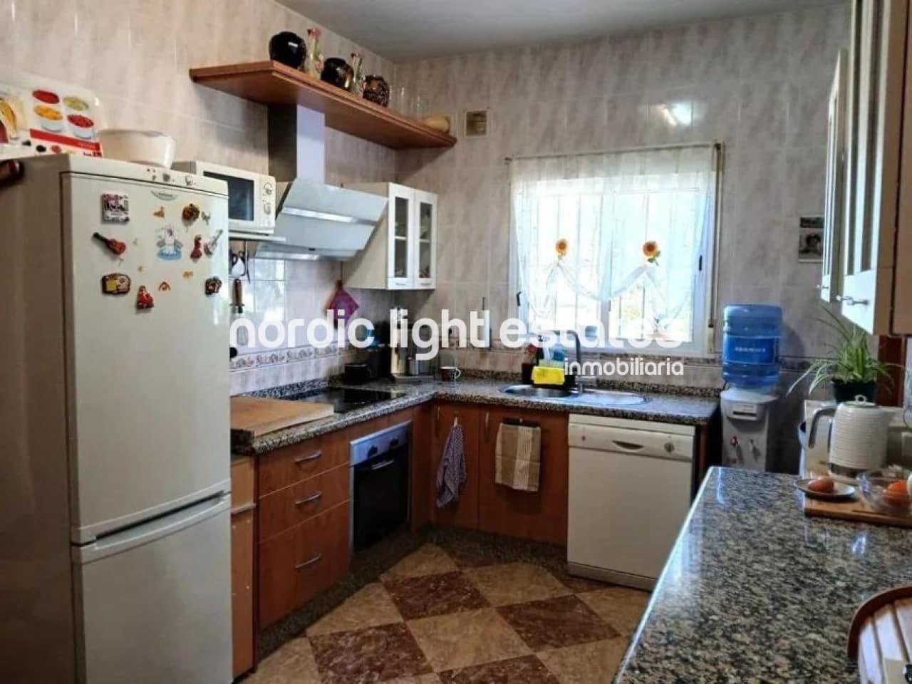 5 soverom Villa til salgs i Almayate med svømmebasseng garasje - € 799 000 (Ref: 9720357)