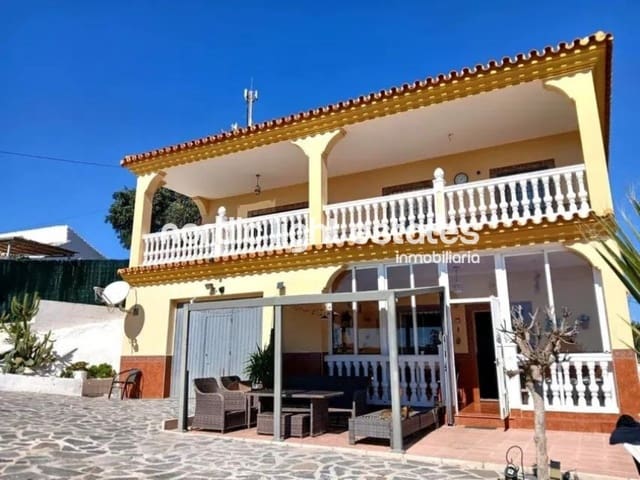 5 soverom Villa til salgs i Almayate, Vélez-Málaga med svømmebasseng garasje - € 799 000 (Ref: 9720357)