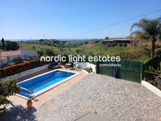 5 soverom Villa til salgs i Almayate, Vélez-Málaga med svømmebasseng garasje - € 799 000 (Ref: 9720357)