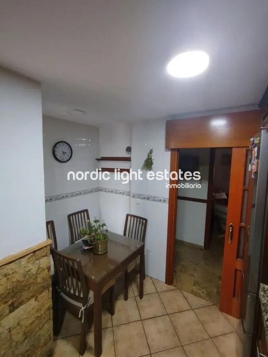 4 Zimmer Wohnung zu verkaufen in Malaga Stadt mit Pool Garage - 425.000 € (Ref: 9720517)