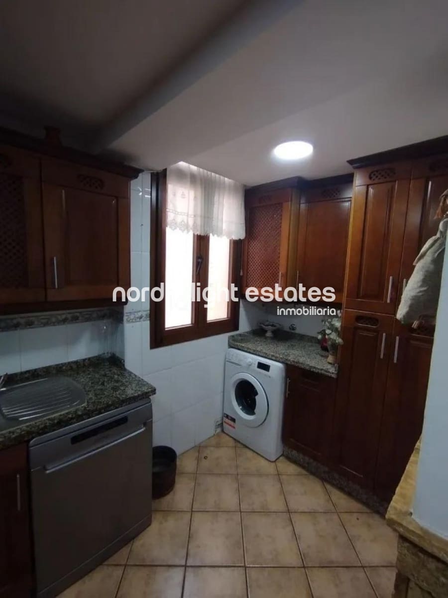 4 Zimmer Wohnung zu verkaufen in Malaga Stadt mit Pool Garage - 425.000 € (Ref: 9720517)