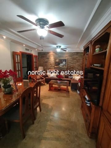 4 Zimmer Wohnung zu verkaufen in Málaga Stadt mit Pool Garage - 425.000 € (Ref: 9720517)