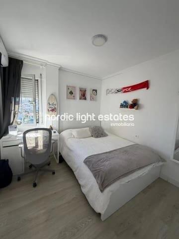 3 sovrum Lägenhet till salu i Rincón de la Victoria med pool garage - 380 000 € (Ref: 9723461)