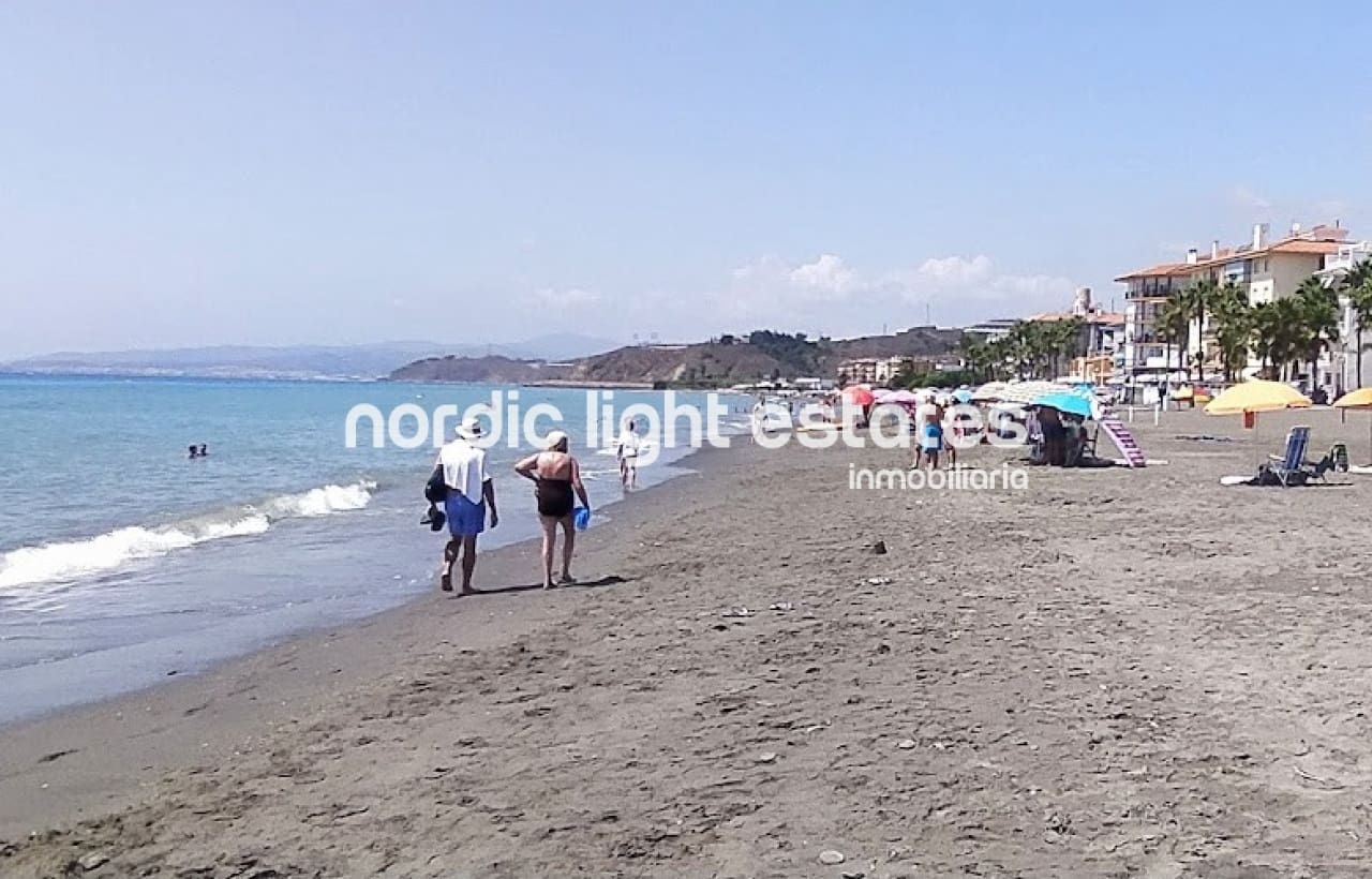 3 soveværelse Lejlighed til salg i Torrox-Costa - € 290.000 (Ref: 9723462)