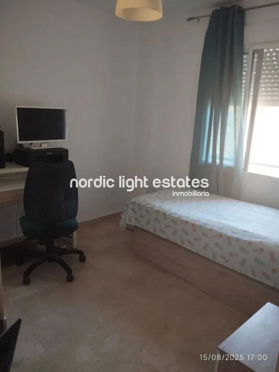 3 soveværelse Lejlighed til salg i Malaga by med swimmingpool garage - € 520.000 (Ref: 9723572)