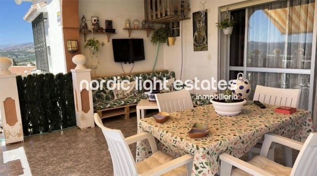 4 soveværelse Villa til salg i Caleta de Vélez, Vélez-Málaga med swimmingpool garage - € 650.000 (Ref: 9723573)