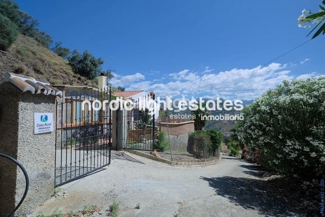 3 soverom Finca/Herregård til salgs i Sayalonga med svømmebasseng garasje - € 390 000 (Ref: 9730865)