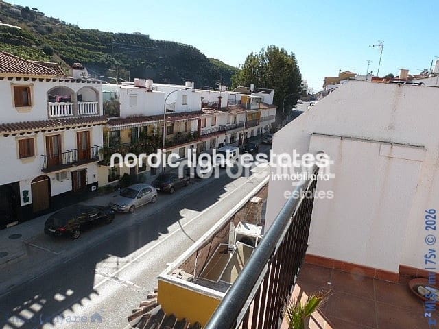 Casa de 4 habitaciones en Algarrobo en venta con garaje - 250.000 € (Ref: 9733656)