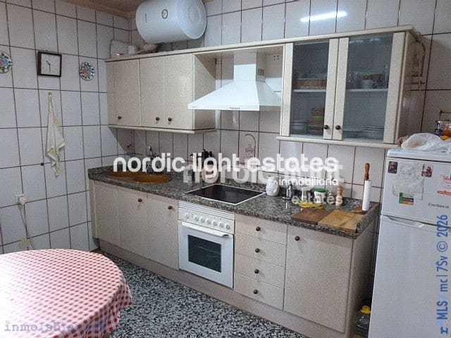 Casa de 4 habitaciones en Algarrobo en venta con garaje - 250.000 € (Ref: 9733656)