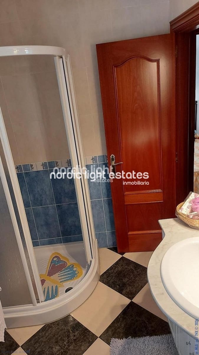 Finca/Casa Rural de 5 habitaciones en Viñuela en venta con piscina garaje - 380.000 € (Ref: 9733657)