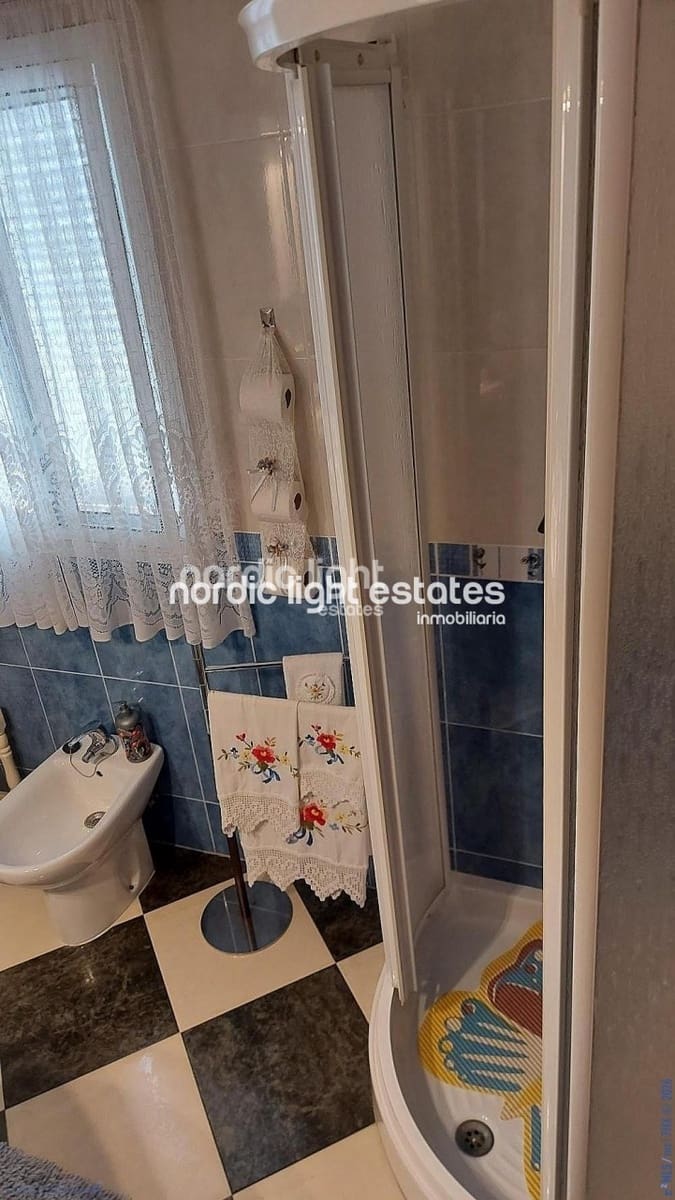 Finca/Casa Rural de 5 habitaciones en Viñuela en venta con piscina garaje - 380.000 € (Ref: 9733657)