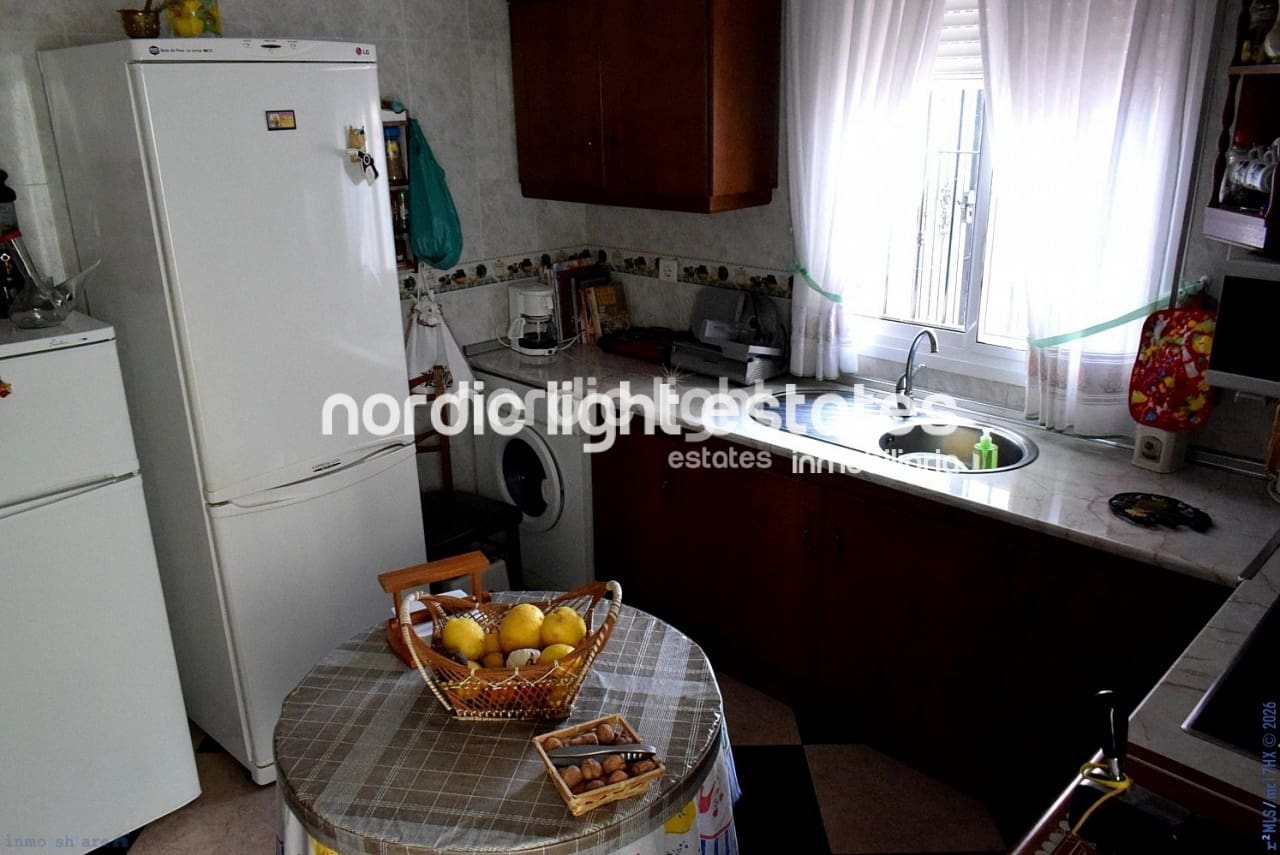 Finca/Casa Rural de 5 habitaciones en Viñuela en venta con piscina garaje - 380.000 € (Ref: 9733657)