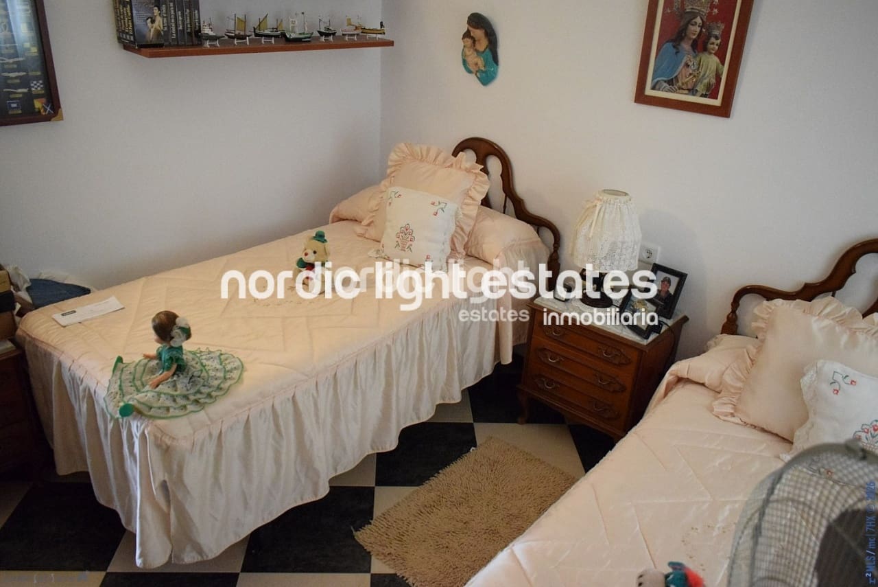 Finca/Casa Rural de 5 habitaciones en Viñuela en venta con piscina garaje - 380.000 € (Ref: 9733657)