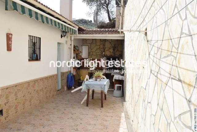Finca/Casa Rural de 5 habitaciones en Viñuela en venta con piscina garaje - 380.000 € (Ref: 9733657)