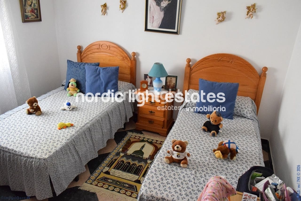 Finca/Casa Rural de 5 habitaciones en Viñuela en venta con piscina garaje - 380.000 € (Ref: 9733657)