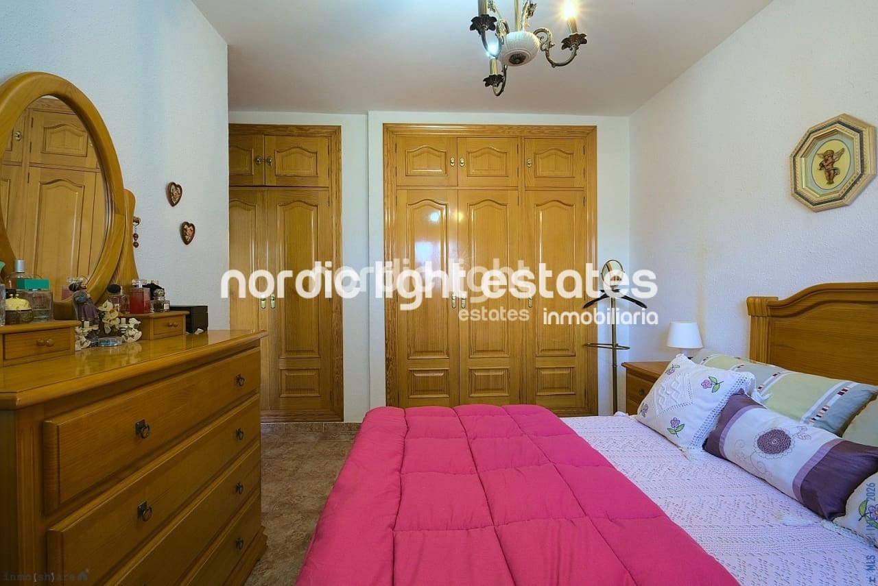 4 bedroom Finca/Country House for sale in Periana with pool garage - € 595,000 (Ref: 9733658)