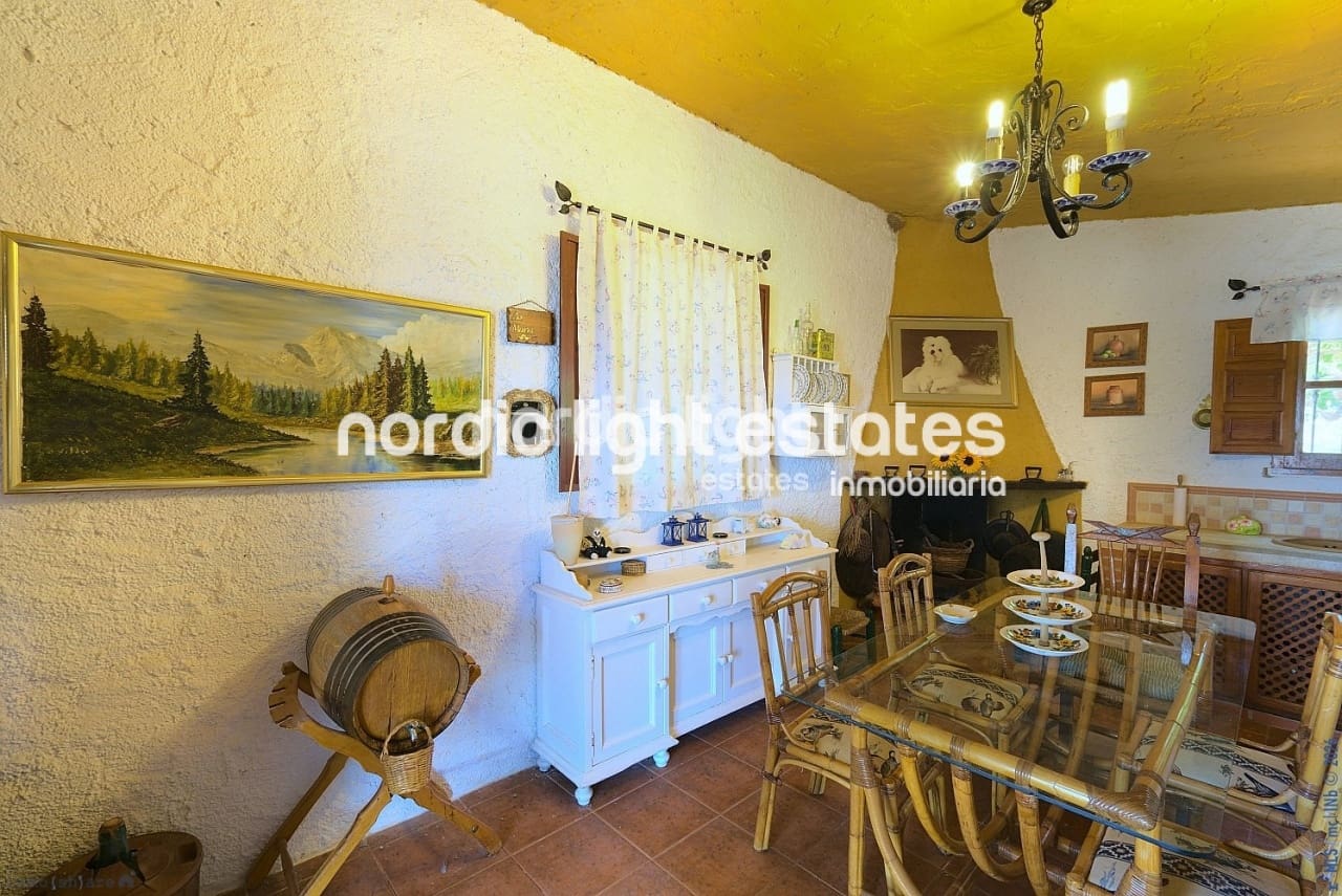 4 bedroom Finca/Country House for sale in Periana with pool garage - € 595,000 (Ref: 9733658)