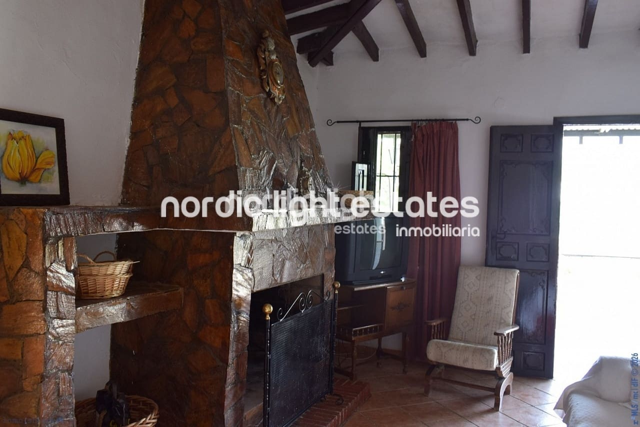 4 bedroom Terraced Villa for sale in Triana with pool - € 199,000 (Ref: 9733816)