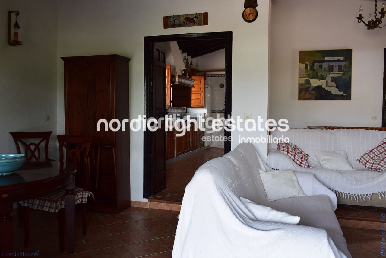 4 bedroom Terraced Villa for sale in Triana with pool - € 199,000 (Ref: 9733816)