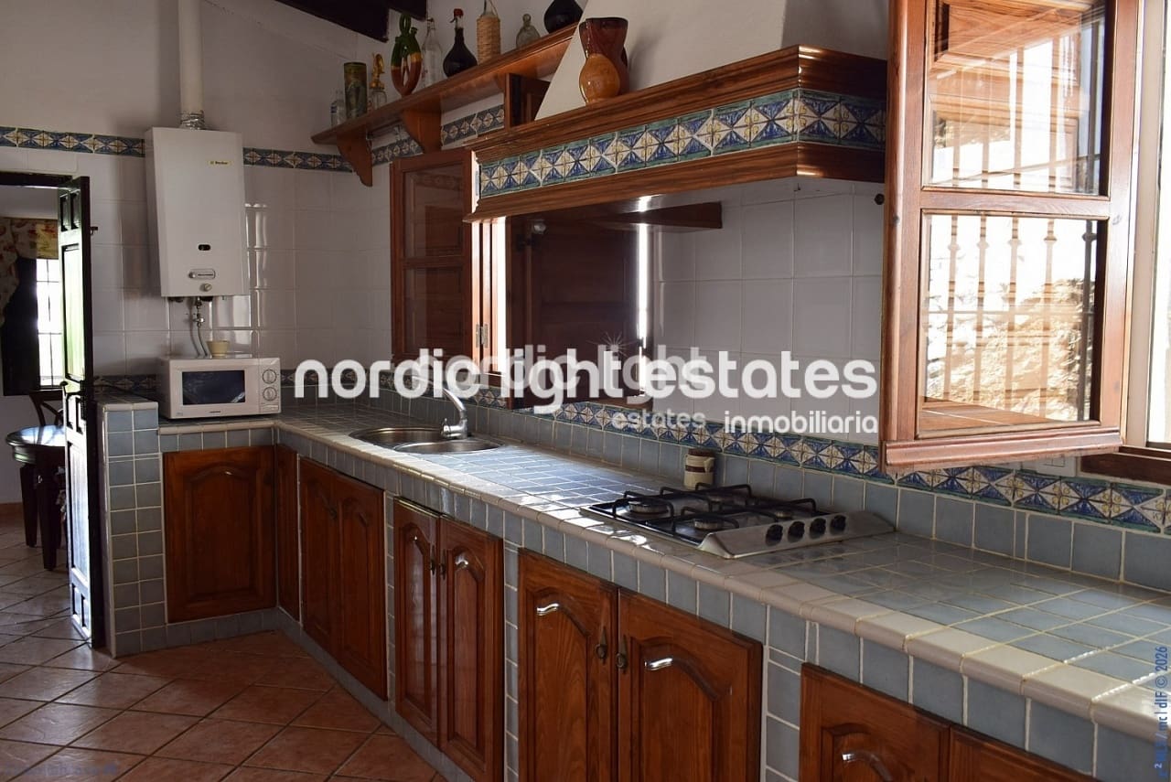 4 bedroom Terraced Villa for sale in Triana with pool - € 199,000 (Ref: 9733816)