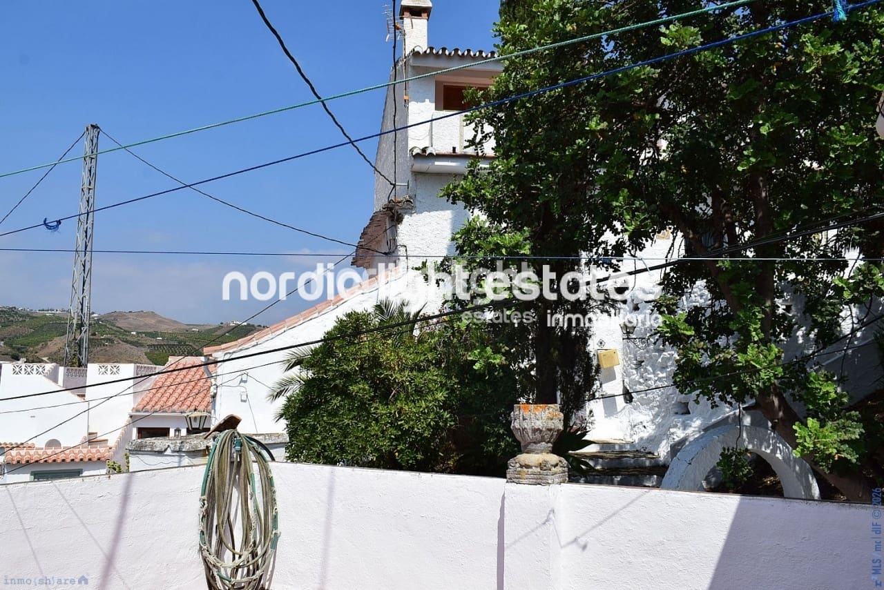 4 bedroom Terraced Villa for sale in Triana with pool - € 199,000 (Ref: 9733816)