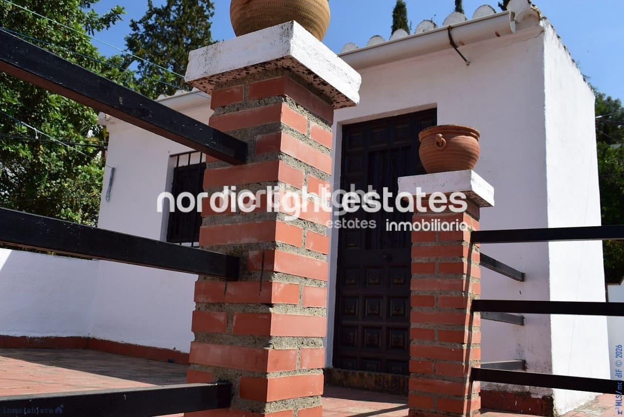 4 bedroom Terraced Villa for sale in Triana with pool - € 199,000 (Ref: 9733816)