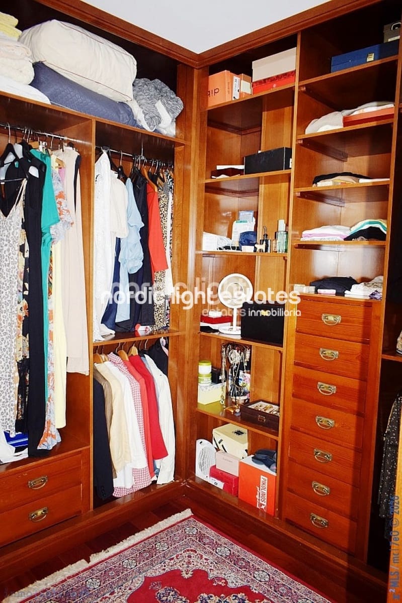 4 sypialnia Dom blizniak na sprzedaż w Velez-Malaga z basenem garażem - 1 200 000 € (Ref: 9736023)