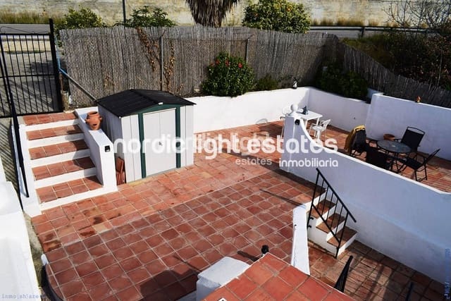 7 slaapkamer Finca/Landhuis te koop in Vélez-Málaga - € 195.000 (Ref: 9737036)