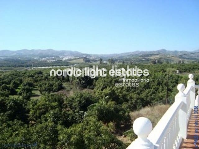 7 slaapkamer Finca/Landhuis te koop in Vélez-Málaga - € 195.000 (Ref: 9737036)