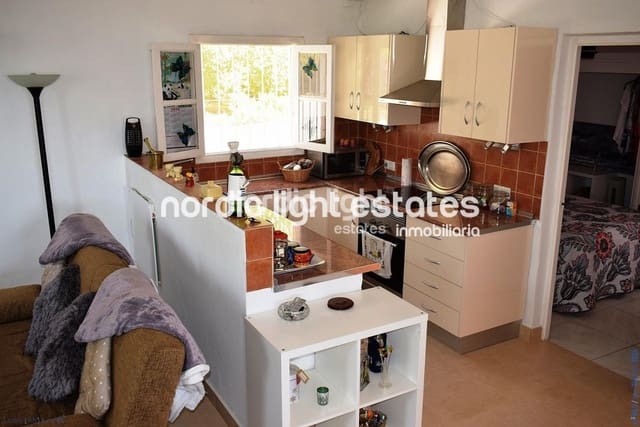 2 slaapkamer Finca/Landhuis te koop in Vélez-Málaga - € 189.000 (Ref: 9737037)