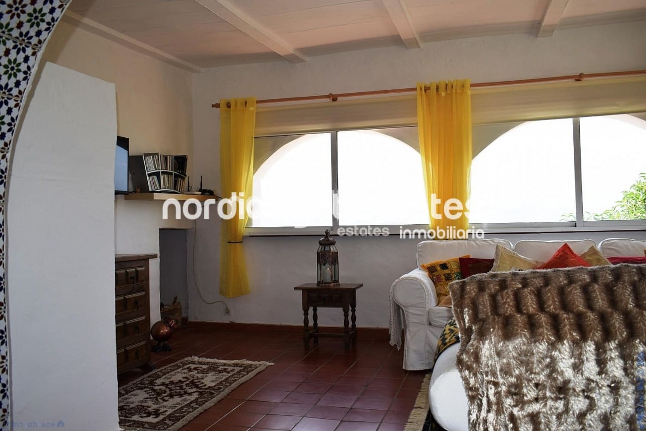 2 slaapkamer Finca/Landhuis te koop in Velez-Malaga - € 189.000 (Ref: 9737037)