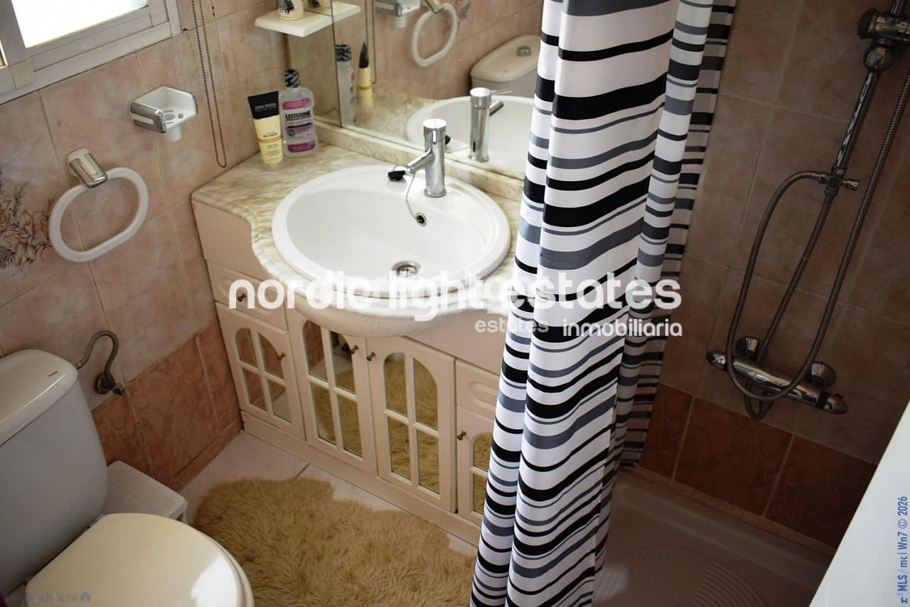 2 slaapkamer Finca/Landhuis te koop in Velez-Malaga - € 189.000 (Ref: 9737037)