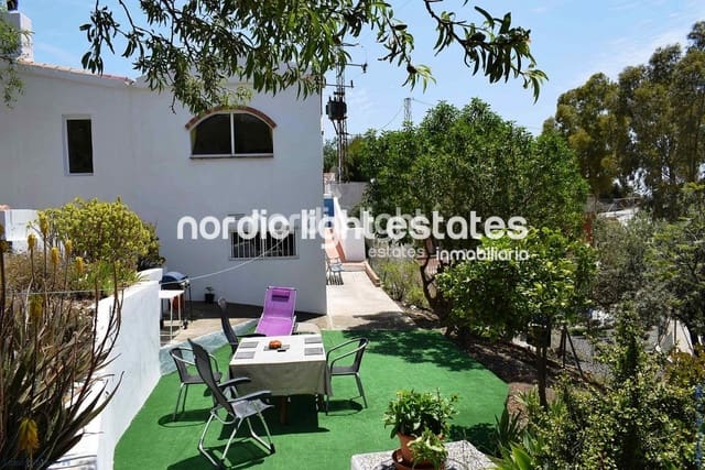 2 slaapkamer Finca/Landhuis te koop in Vélez-Málaga - € 189.000 (Ref: 9737037)