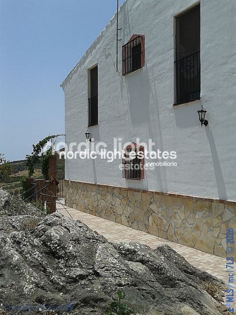 2 bedroom Finca/Country House for sale in Alcaucin - € 260,000 (Ref: 9737038)