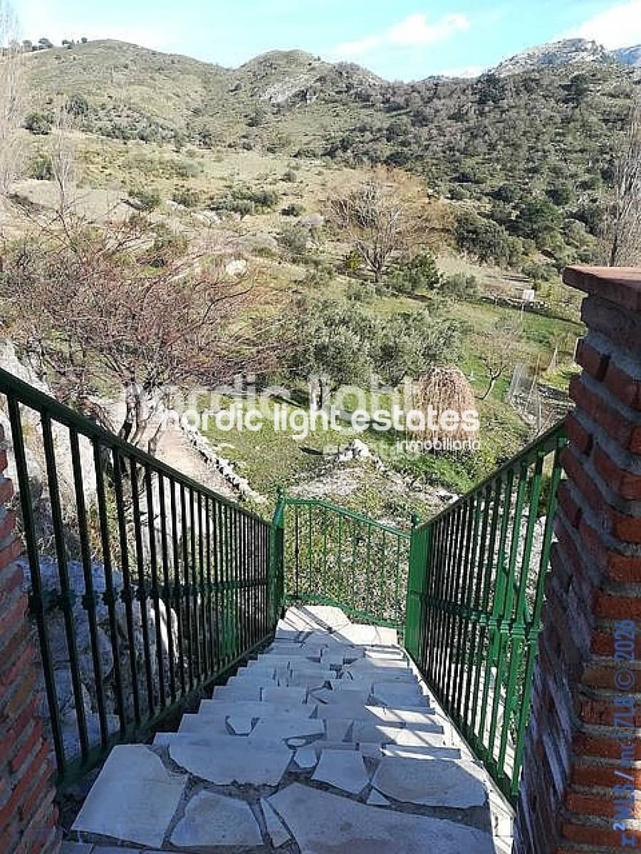 2 bedroom Finca/Country House for sale in Alcaucin - € 260,000 (Ref: 9737038)