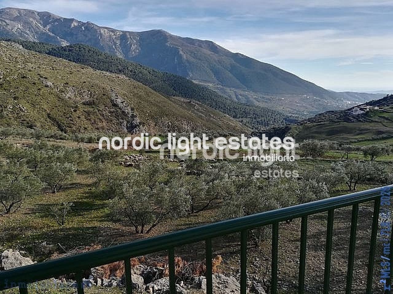 2 bedroom Finca/Country House for sale in Alcaucin - € 260,000 (Ref: 9737038)