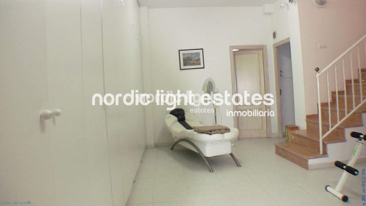 8 bedroom Villa for sale in Torrox-Costa with pool garage - € 1,000,000 (Ref: 9737167)